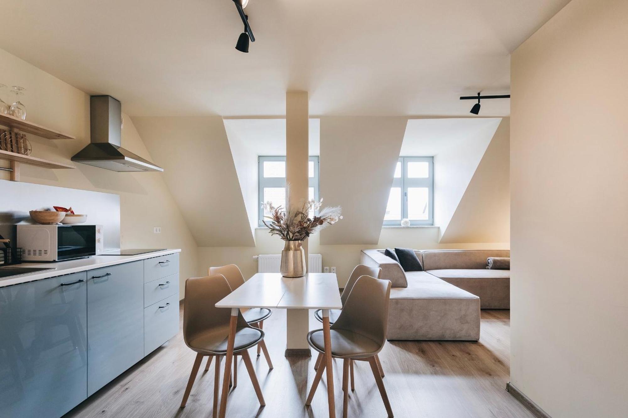 Idyllisch Zentral - Grosses Apartment Mit Historischem Flair Und Bergpanorama Loebau Ngoại thất bức ảnh
